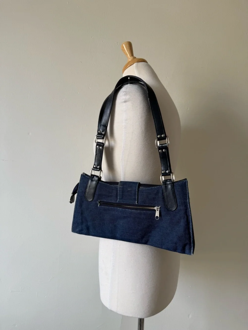 Guess Denim Shoulder Bag Y2K Buckle Detail Dark Wash - Picture 5 of 8